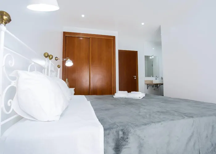 Holiday home Quinta Do Vale Vendeiro